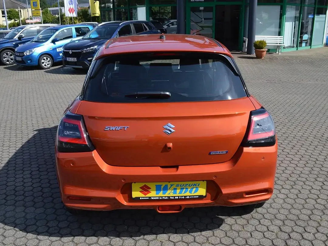 Suzuki Swift - Thumbnail 5