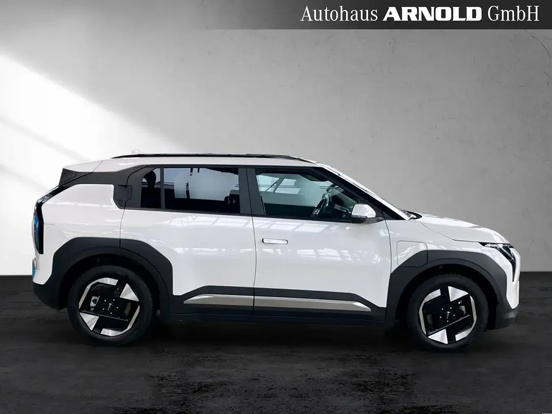 Kia EV3 - Thumbnail 6