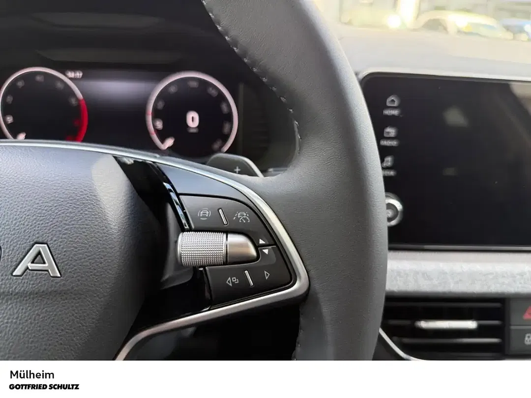 Skoda Kamiq - Thumbnail 12
