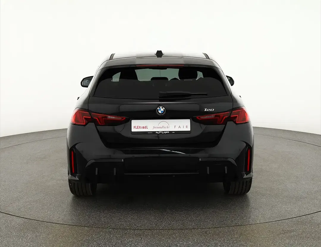 BMW 120 - Thumbnail 3