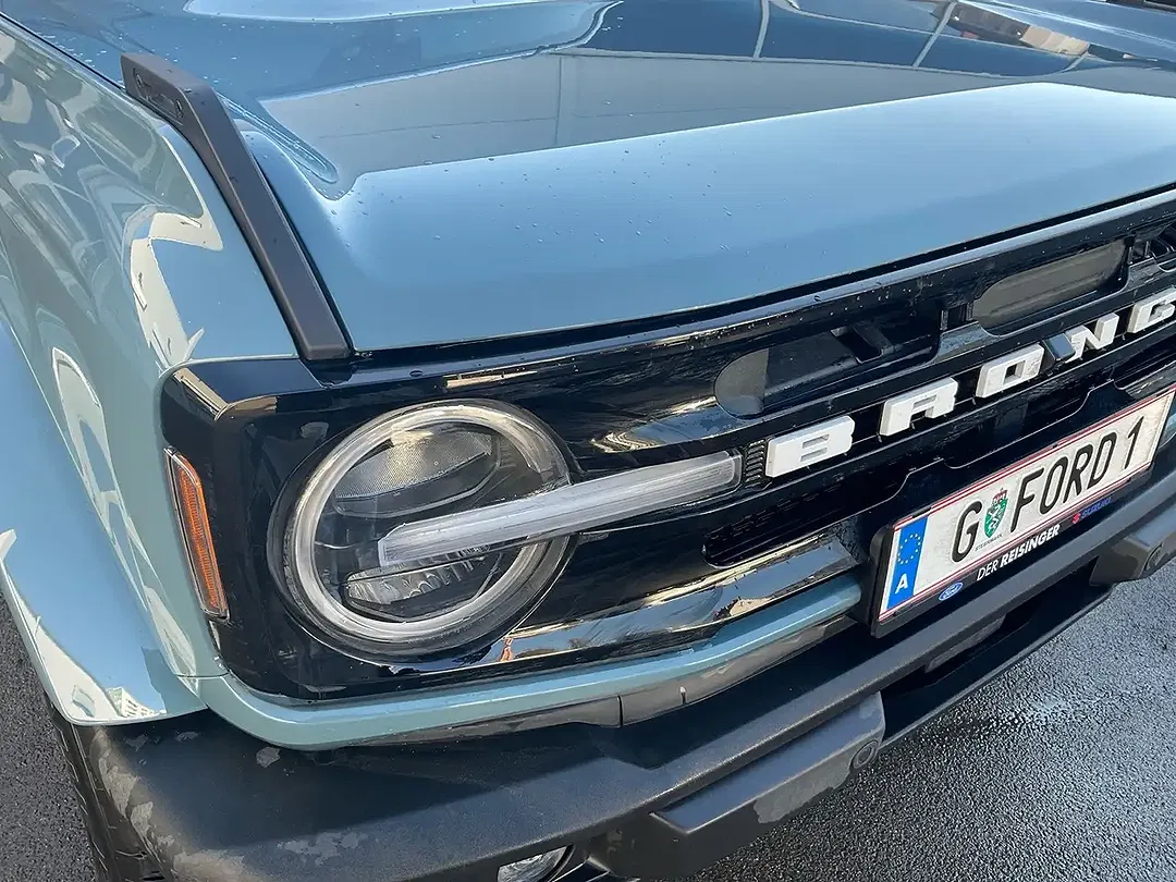 Ford Bronco - Thumbnail 9