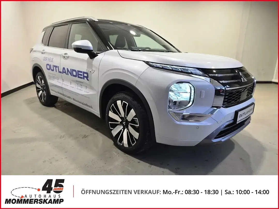 Mitsubishi Outlander - Thumbnail 3