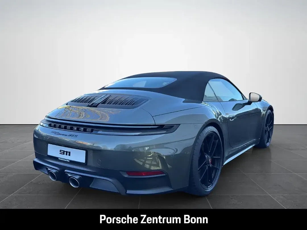 Porsche 992 - Thumbnail 5