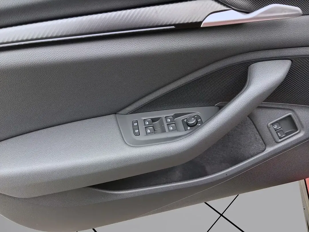 Skoda Superb - Thumbnail 11