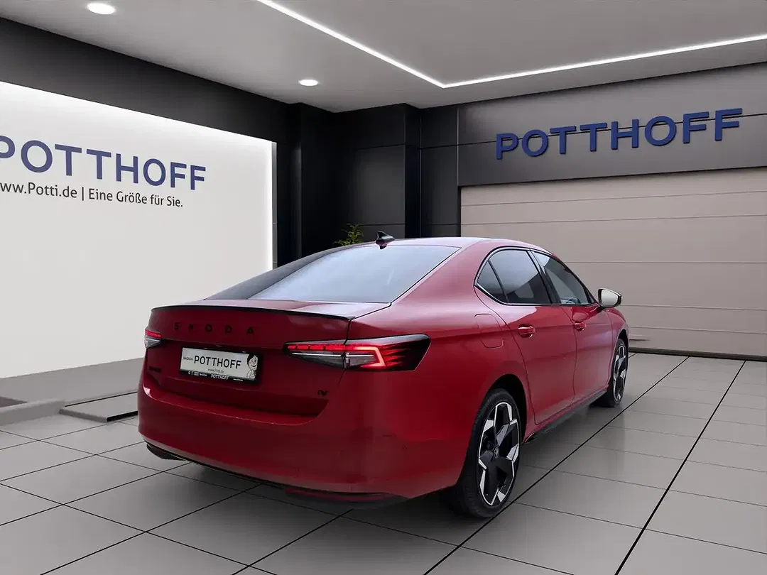 Skoda Superb - Thumbnail 6