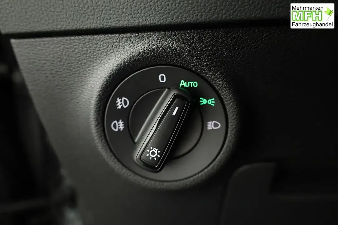 Skoda Karoq - Thumbnail 8