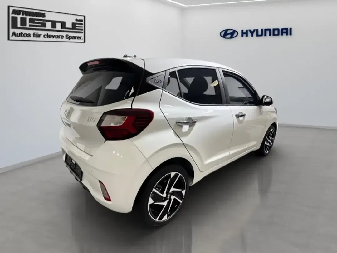 Hyundai i10 - Thumbnail 3