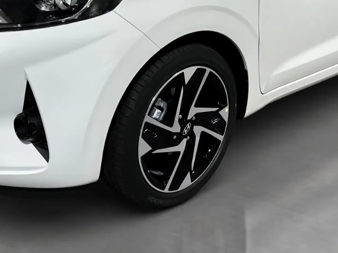 Hyundai i10 - Thumbnail 6