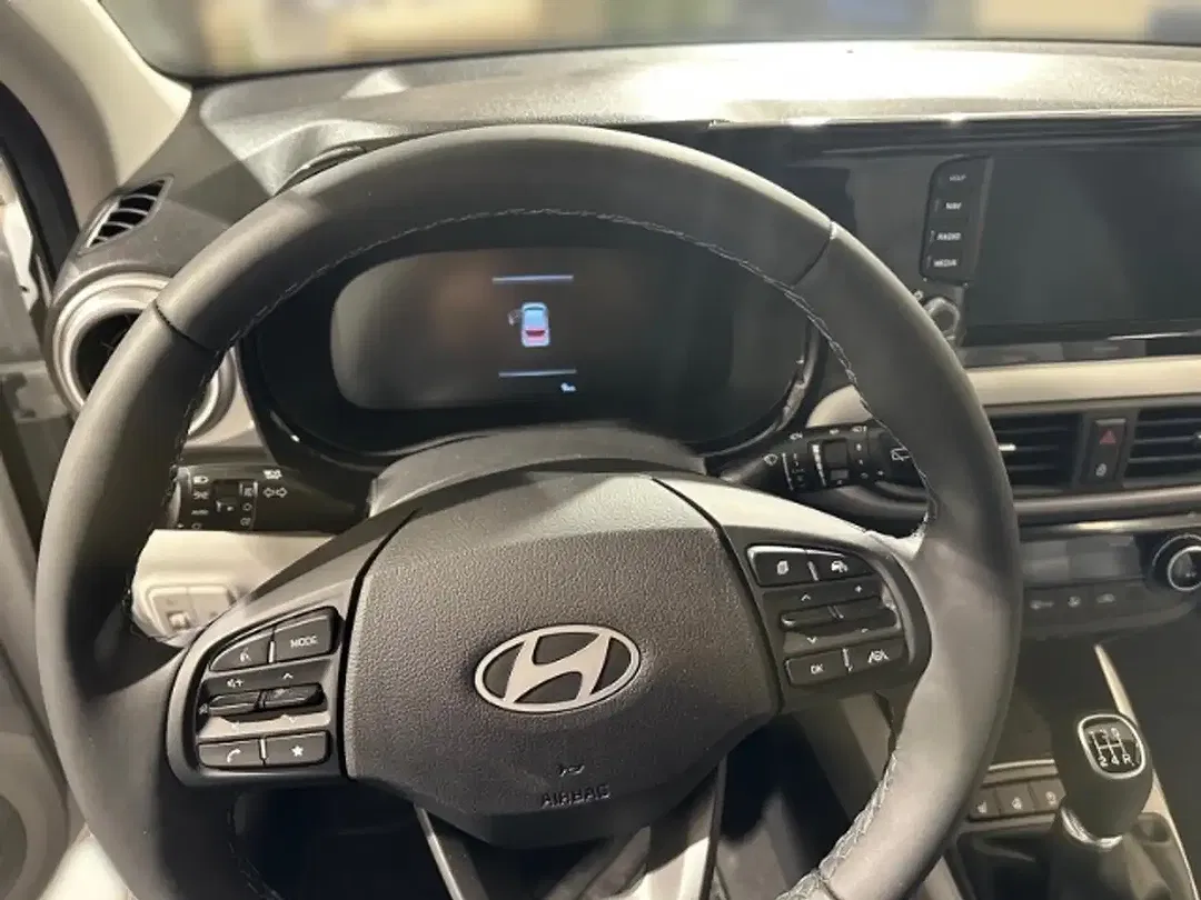 Hyundai i10 - Thumbnail 8