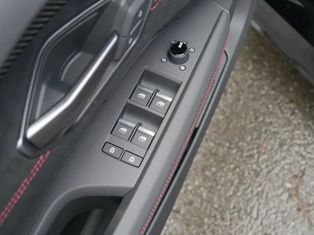 Audi RS e-tron GT - Thumbnail 14