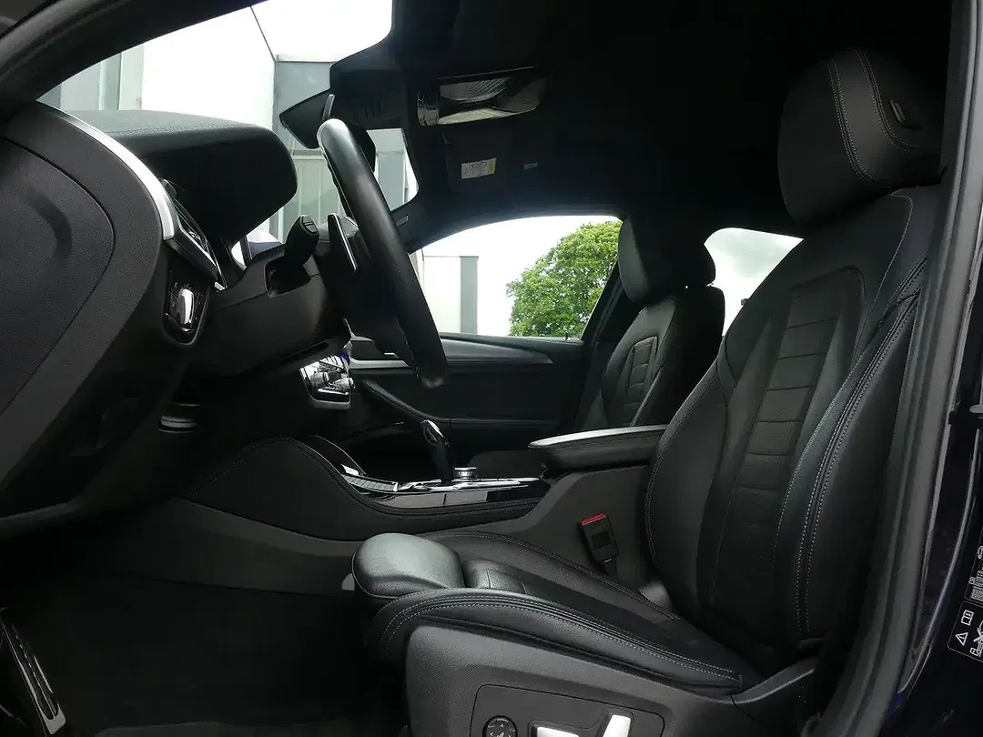BMW X4 M - Thumbnail 10