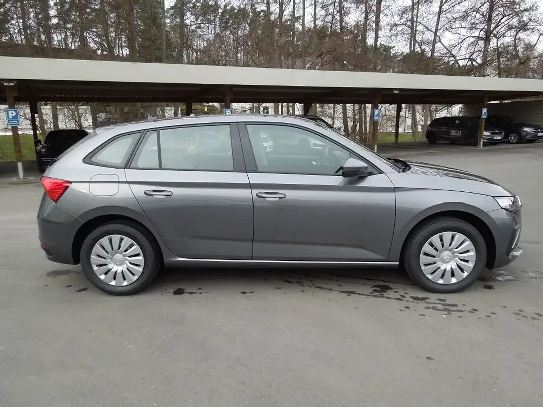 Skoda Scala - Thumbnail 3