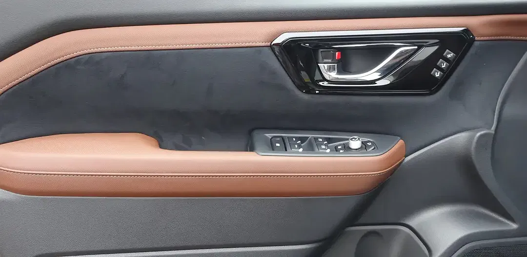 Subaru Forester - Thumbnail 5