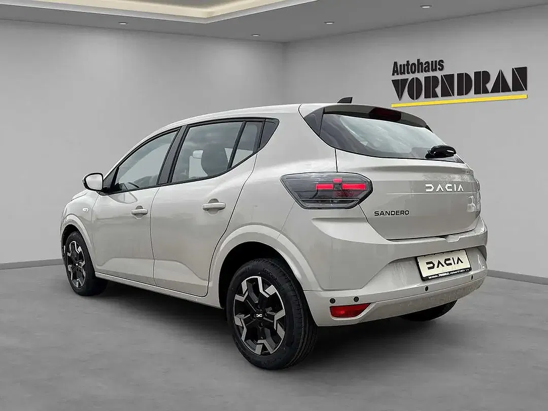 Dacia Sandero - Thumbnail 4