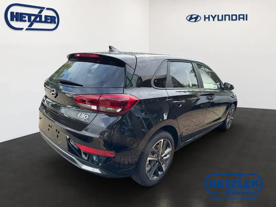 Hyundai i30 - Thumbnail 3