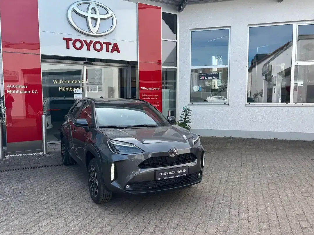 Toyota Yaris - Thumbnail 3