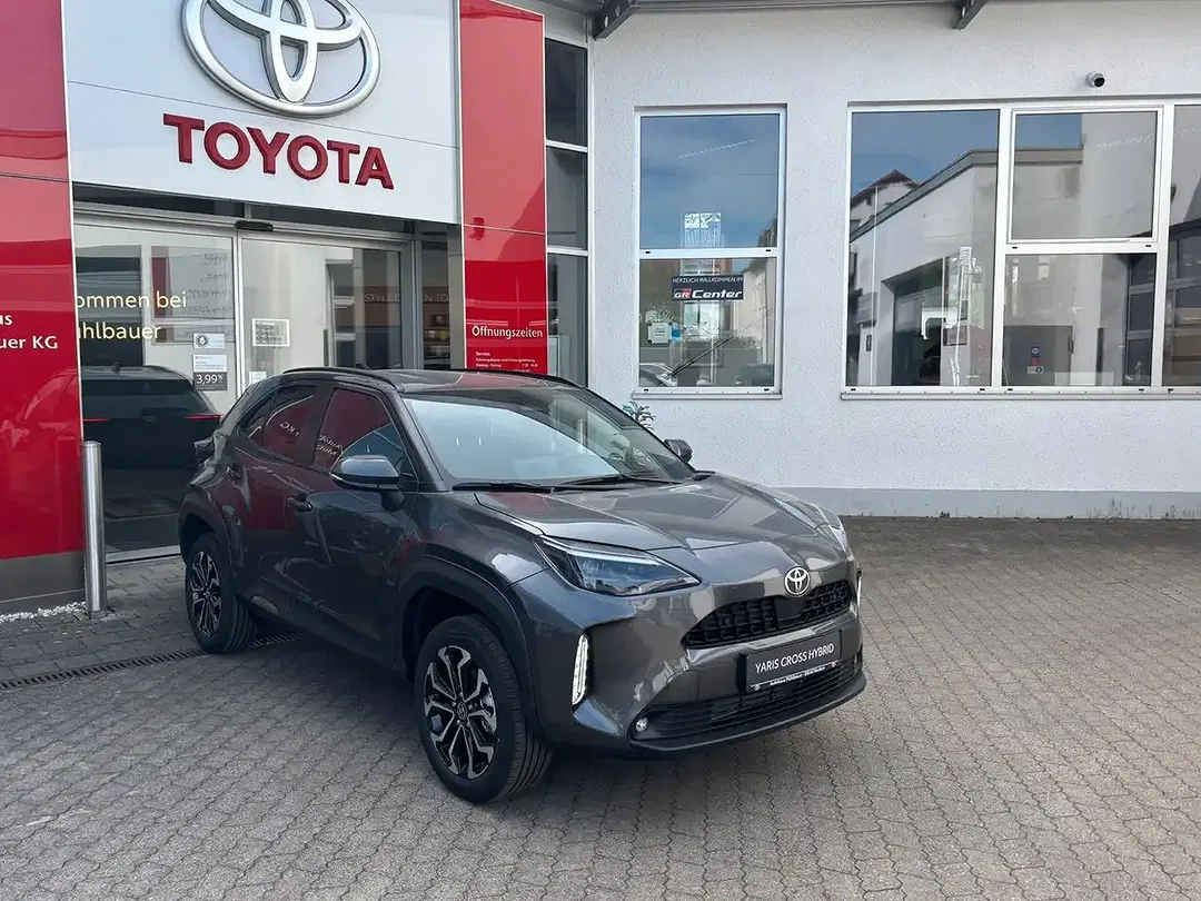 Toyota Yaris - Thumbnail 4