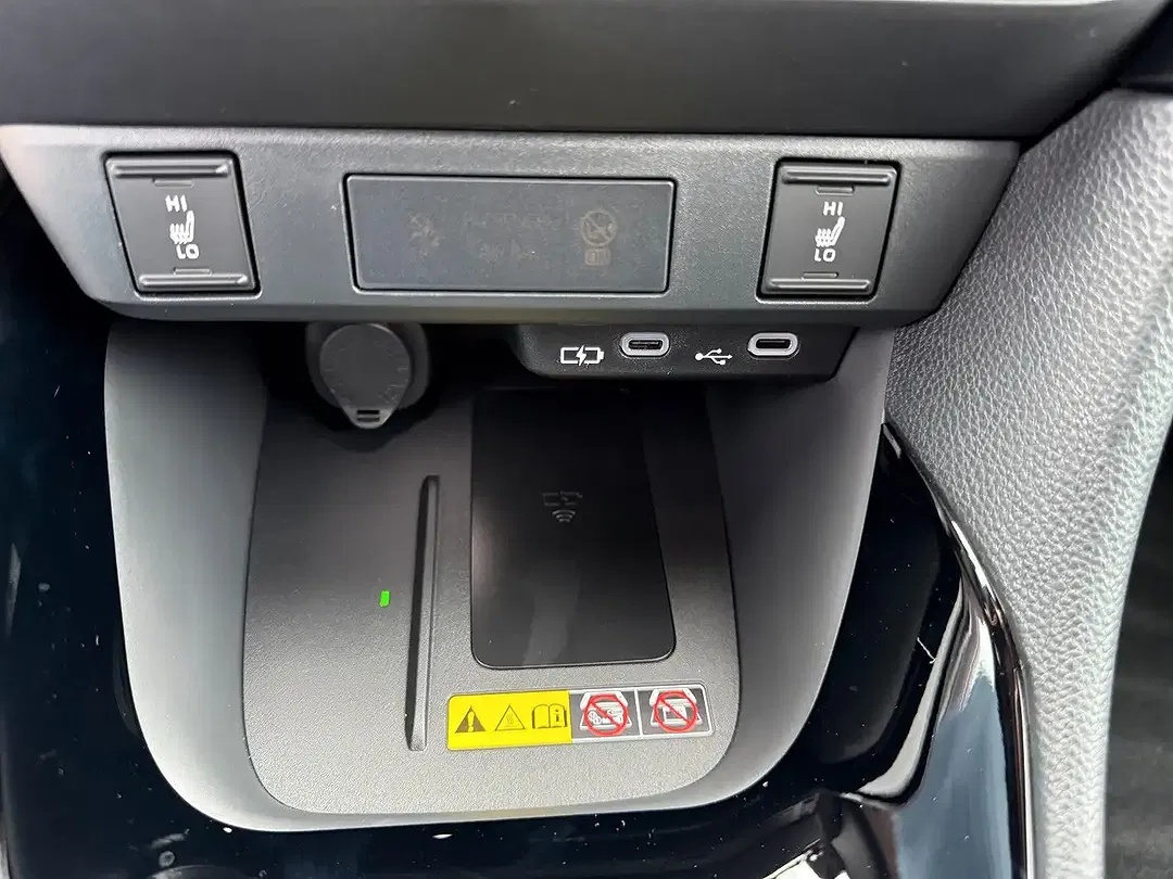 Toyota Yaris - Thumbnail 8