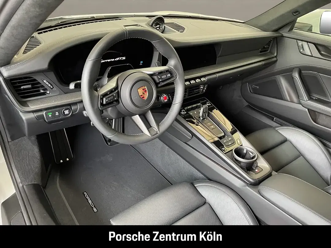 Porsche 992 - Thumbnail 14