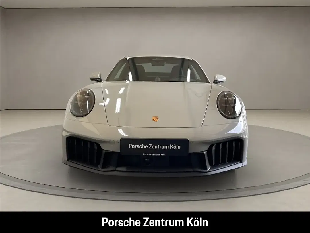 Porsche 992 - Thumbnail 8