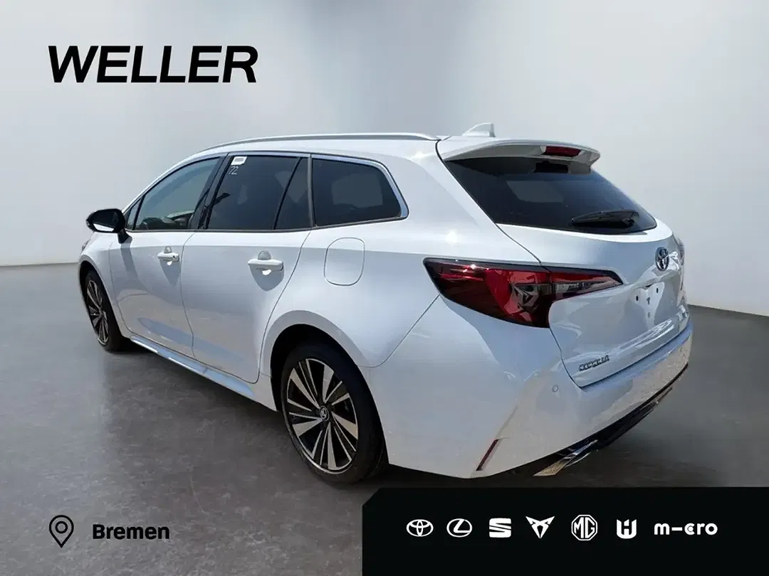Toyota Corolla - Thumbnail 5