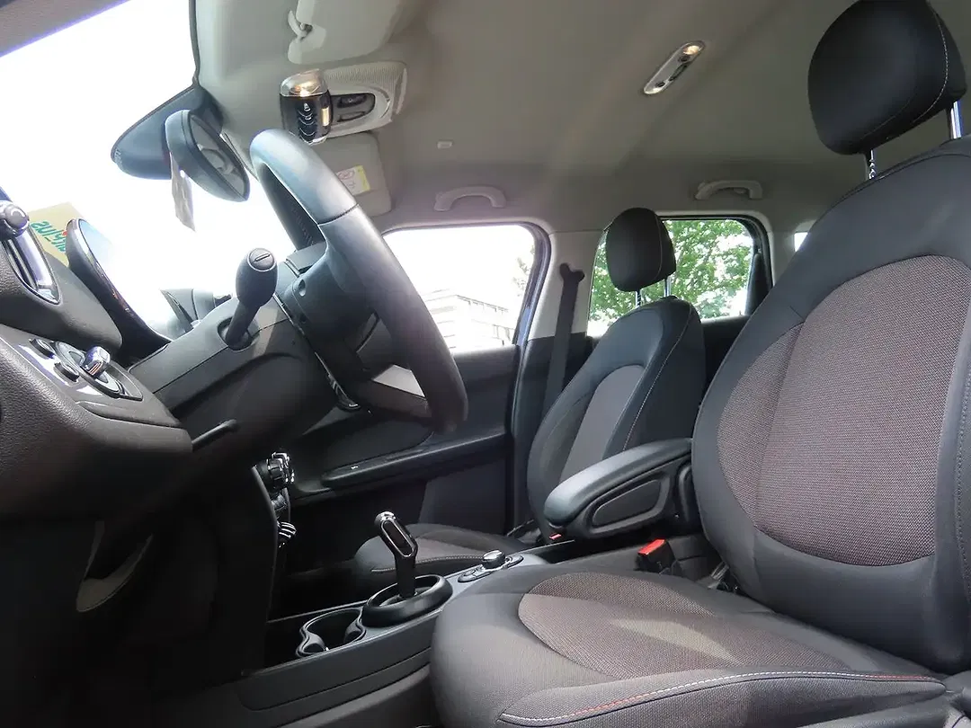 MINI Cooper Countryman - Thumbnail 11