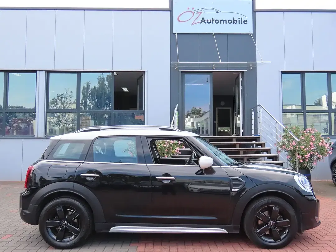 MINI Cooper Countryman - Thumbnail 9