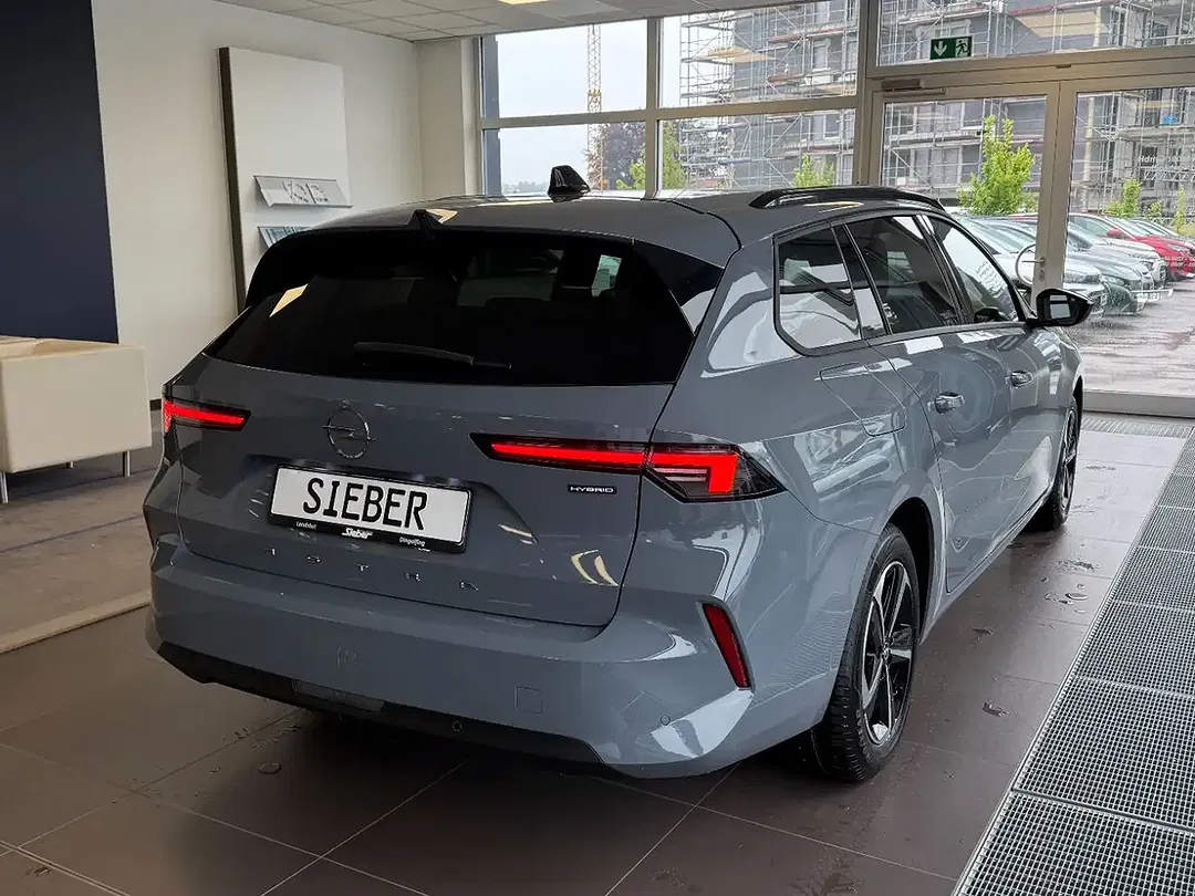Opel Astra - Thumbnail 6