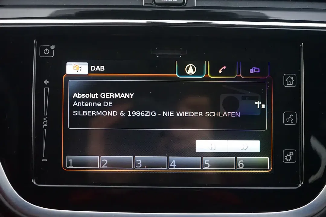 Suzuki SX4 S-Cross - Thumbnail 11