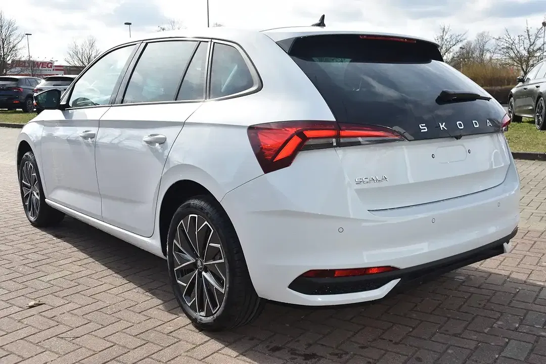 Skoda Scala - Thumbnail 5