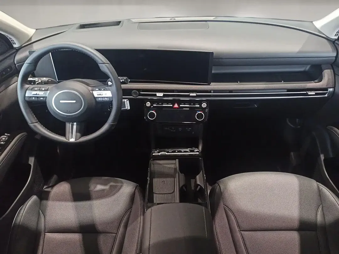 Hyundai TUCSON - Thumbnail 2