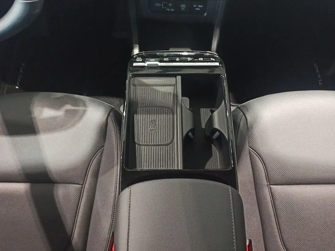 Hyundai TUCSON - Thumbnail 3