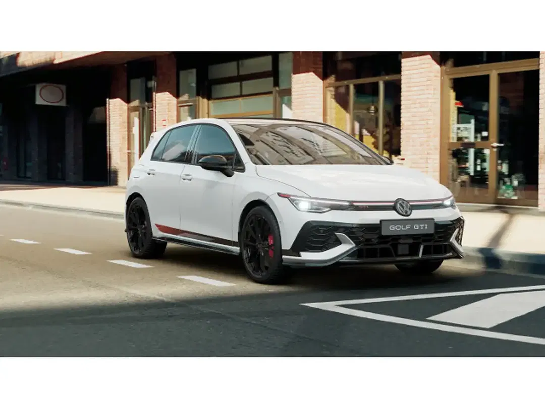 Volkswagen Golf GTI - Thumbnail 3