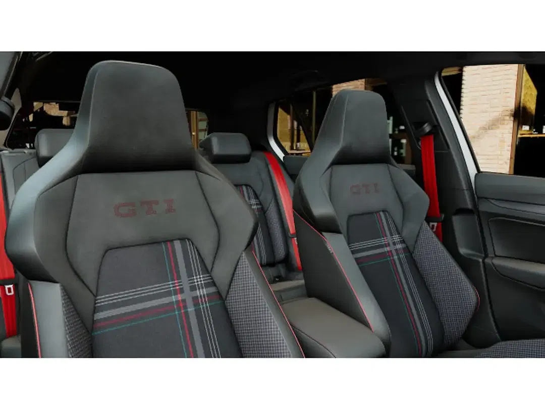 Volkswagen Golf GTI - Thumbnail 7