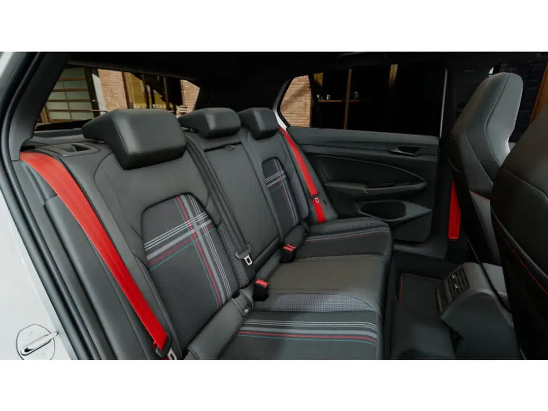 Volkswagen Golf GTI - Thumbnail 8