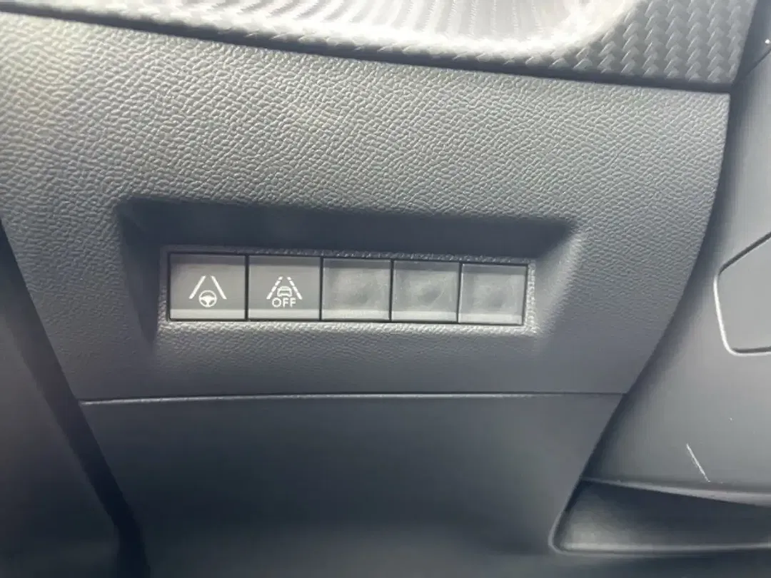 Peugeot 2008 - Thumbnail 15