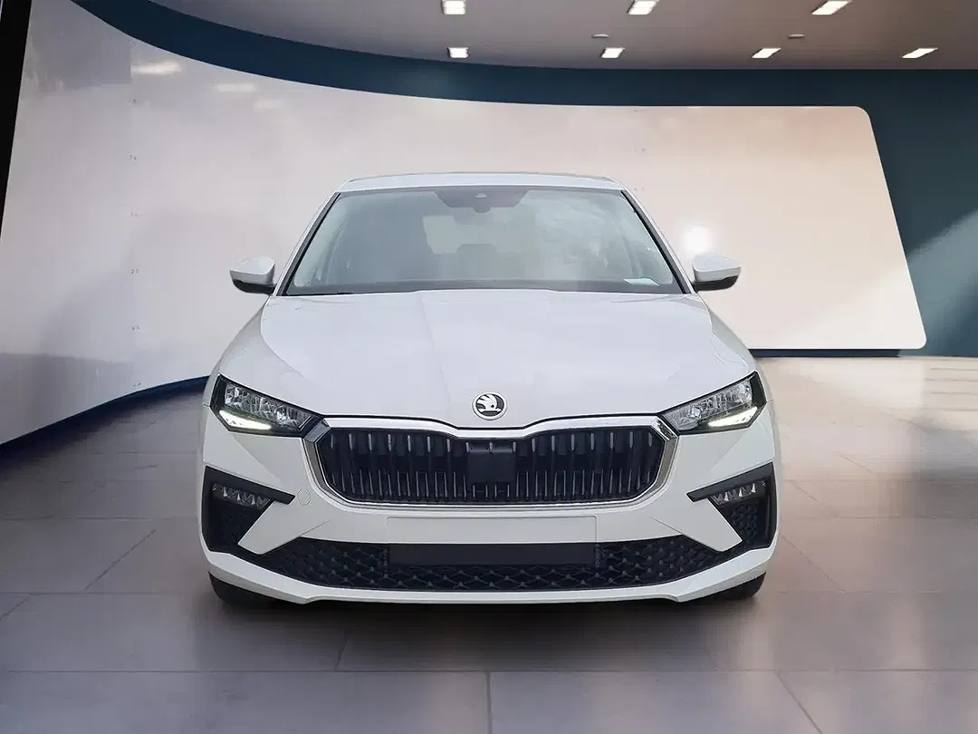 Skoda Scala - Thumbnail 2