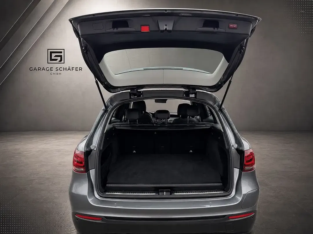Mercedes-Benz GLC 300 - Thumbnail 11