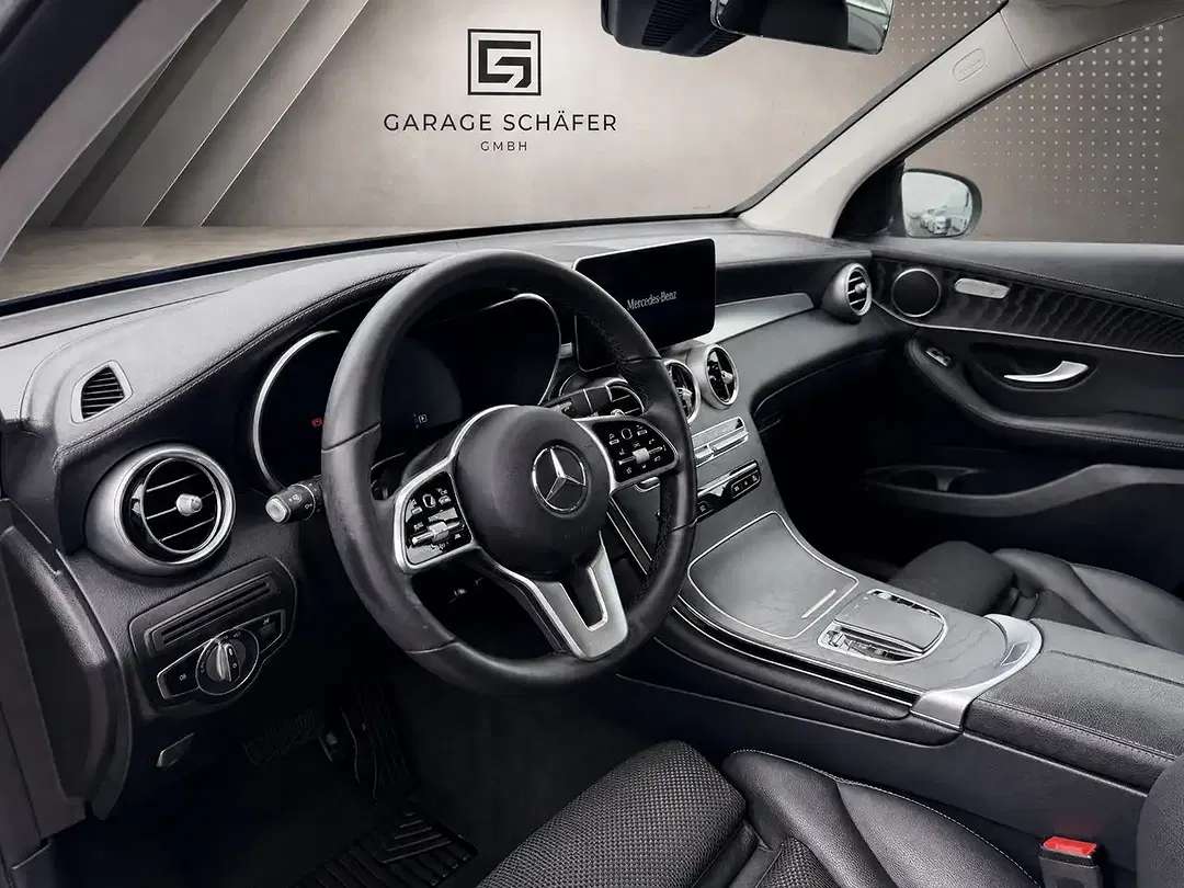 Mercedes-Benz GLC 300 - Thumbnail 12