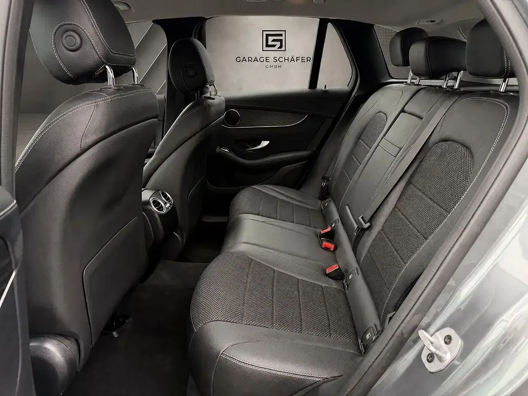 Mercedes-Benz GLC 300 - Thumbnail 14