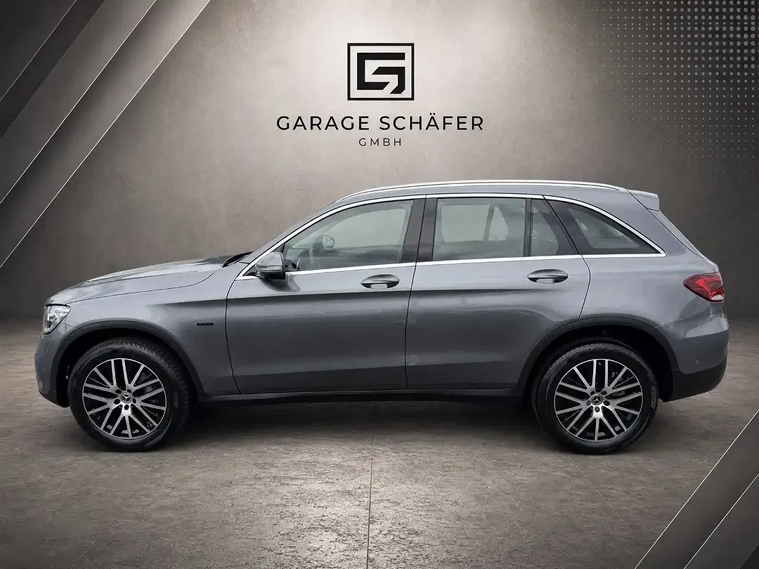 Mercedes-Benz GLC 300 - Thumbnail 5