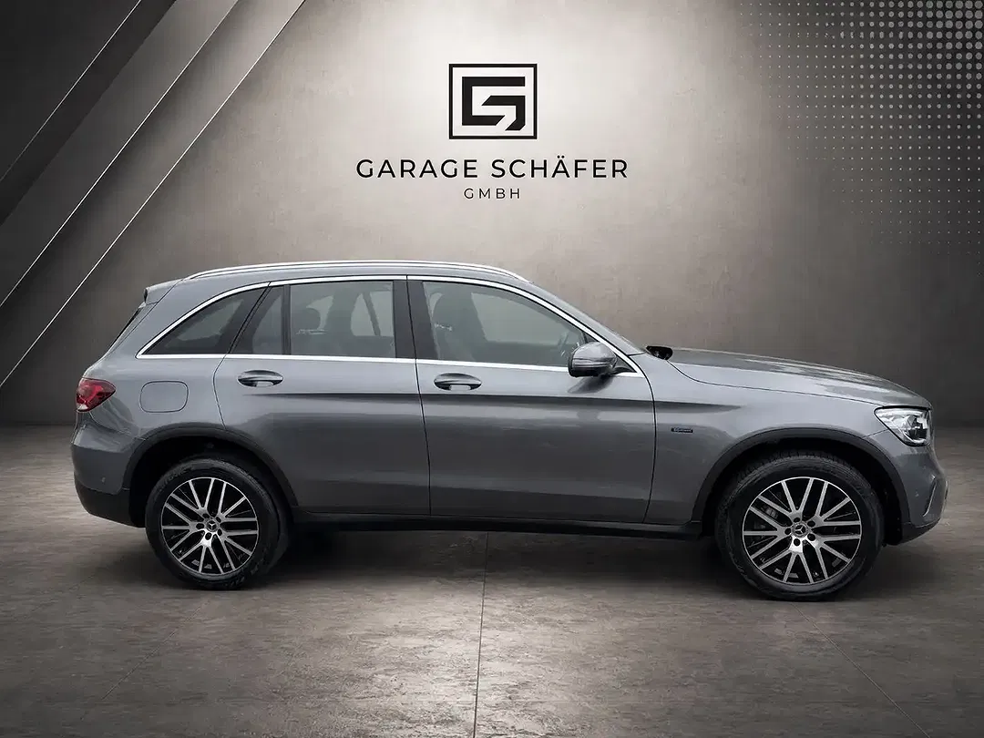 Mercedes-Benz GLC 300 - Thumbnail 8