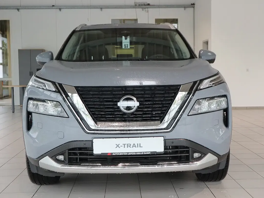 Nissan X-Trail - Thumbnail 3