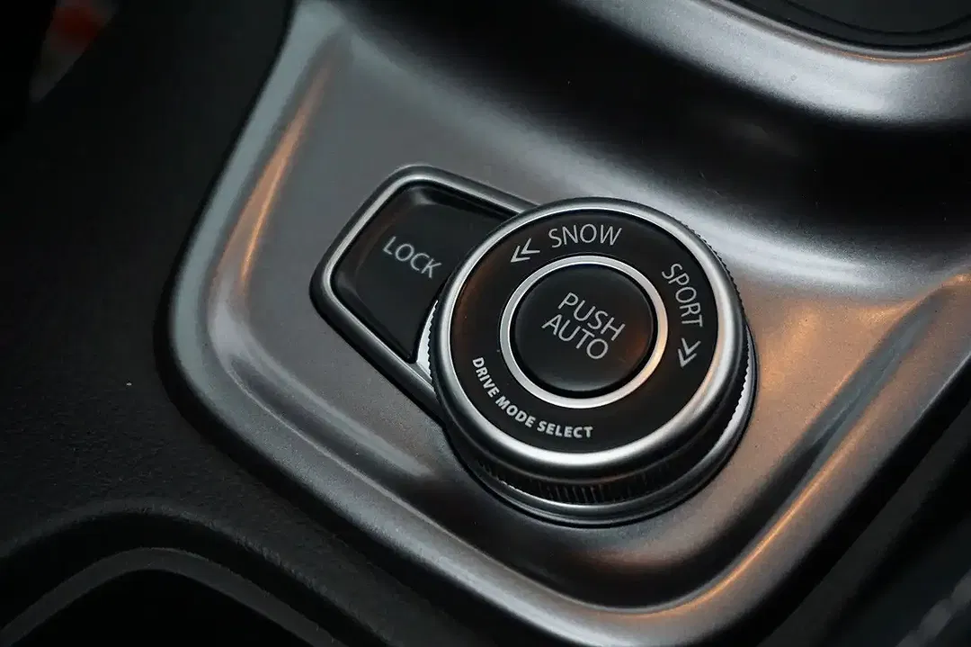 Suzuki Vitara - Thumbnail 16
