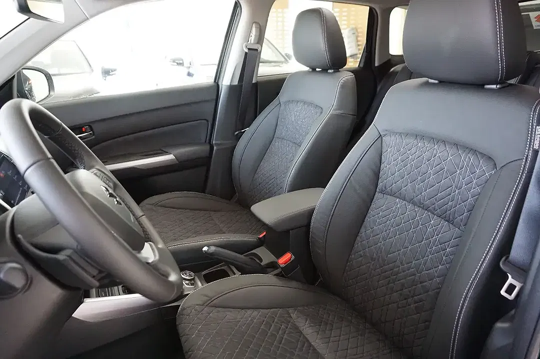 Suzuki Vitara - Thumbnail 7