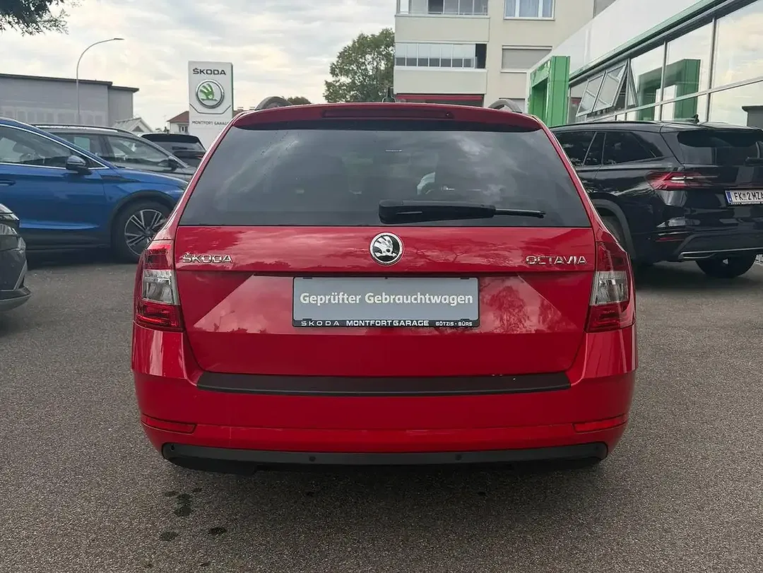 Skoda Octavia - Thumbnail 3