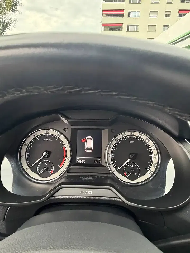 Skoda Octavia - Thumbnail 9