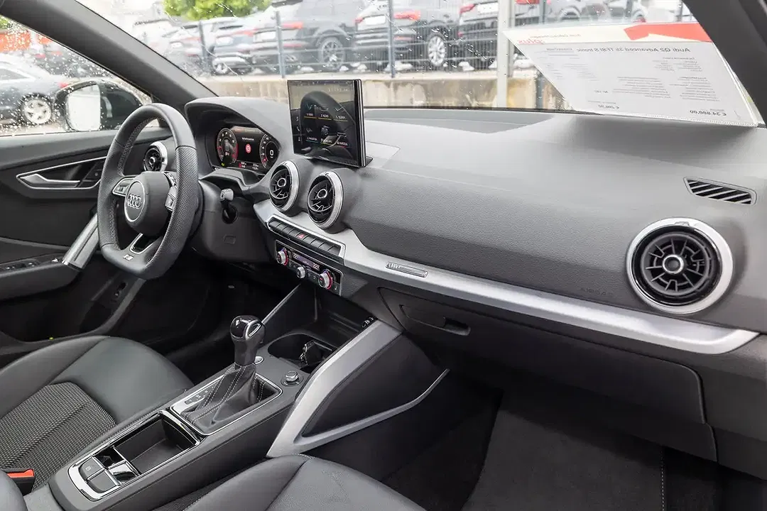Audi Q2 - Thumbnail 9