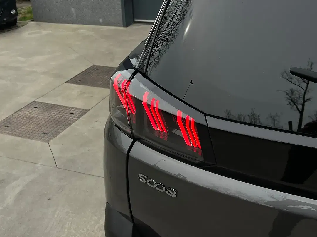 Peugeot 5008 - Thumbnail 8