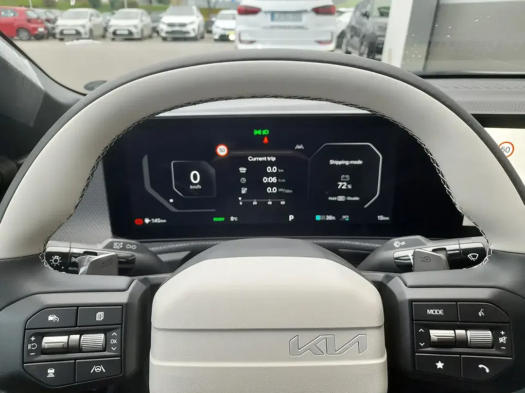 Kia EV6 - Thumbnail 10